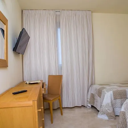 2 Bedrooms In Magnolia Golf Resort, La Caleta Lejlighed Costa Adeje (Tenerife)