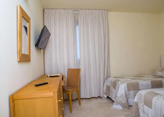 2 Bedrooms In Magnolia Golf Resort, La Caleta Apartment Costa Adeje (Tenerife)