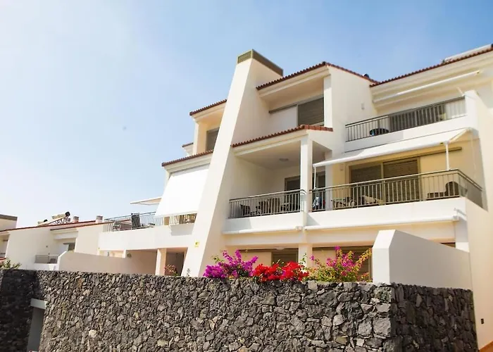 2 Bedrooms In Magnolia Golf Resort, La Caleta Apartment *
