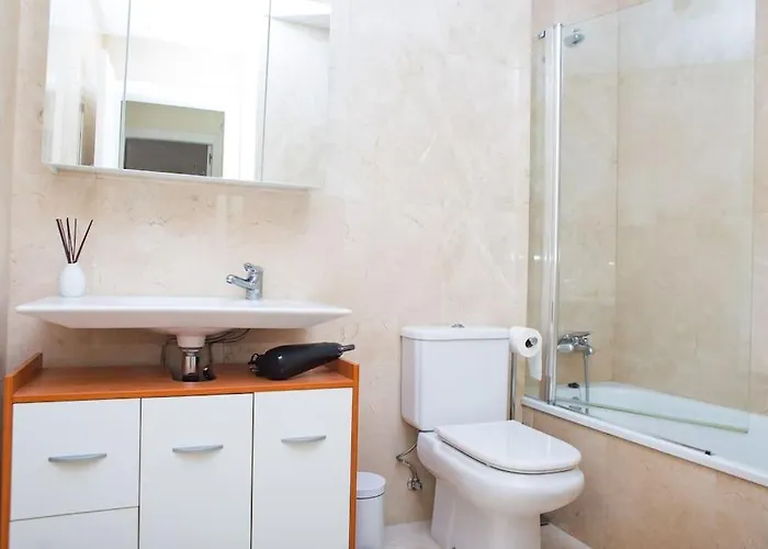 2 Bedrooms In Magnolia Golf Resort, La Caleta Apartment Costa Adeje (Tenerife)