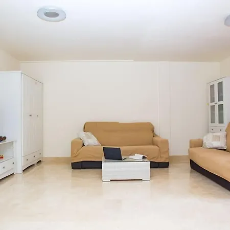 2 Bedrooms In Magnolia Golf Resort, La Caleta Appartement Costa Adeje (Tenerife)