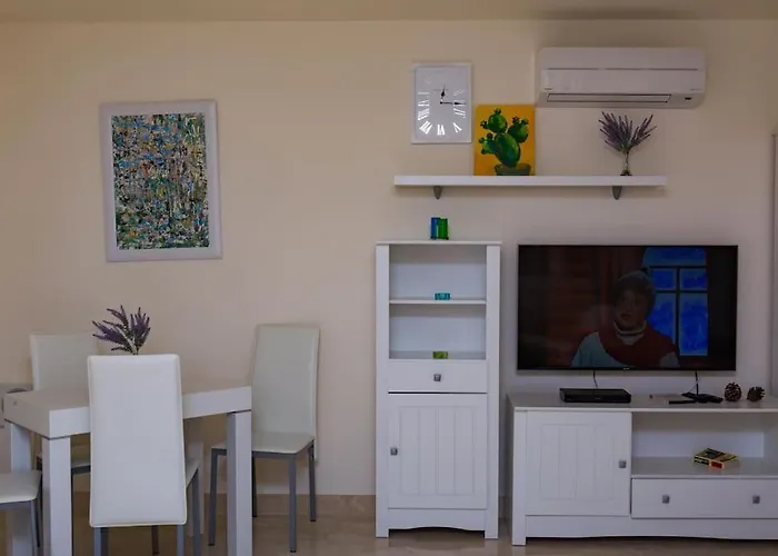 Apartamento 2 Bedrooms In Magnolia Golf Resort, La Caleta Costa Adeje (Tenerife)